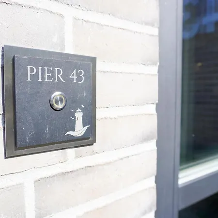 _erl43_ Pier 43 *